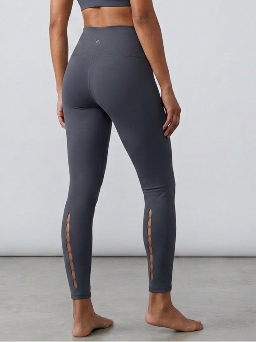 NWOT- WHISPER Tara Odyssey yoga legging with slit calves